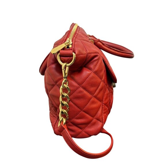 Michael Kors Red Quilted Leather Shoulder Handbag With Gold Chain Strap - Picture 4 of 10
